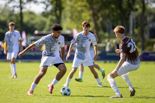 FC Scharbeutz 2 - Iron City Sporting Club I DanaCup 2026 107 | Herzlich willkommen in meiner Fotogalerie für Sportmannschaften. Schau gerne mal rein, vielleicht ist Dein Team ja auch dabei! Falls nicht, schreib mir und wir ändern das! :)  - Realisiert mit Pictrs.com