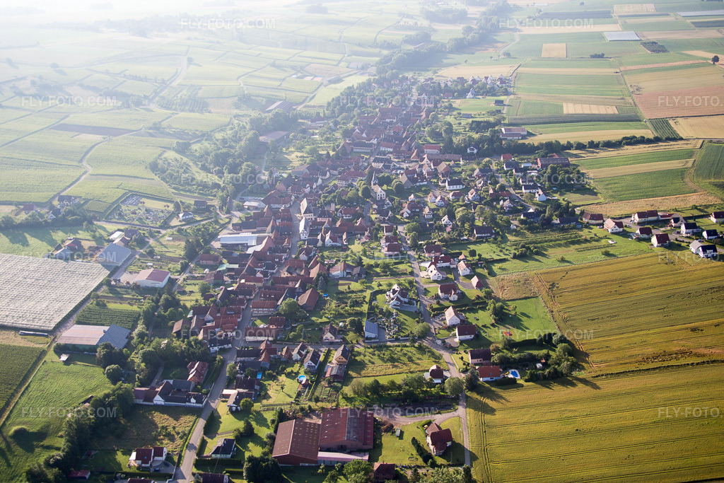 Aerial view: View of the town in Oberhoffen-lès-Wissembourg in the state Bas-Rhin, France.Photo: IMG_089952.jpg taken on 06/26/2016 by Werner Riehm/FLY-FOTO.comResolution of the original: 5472 x 3648 px