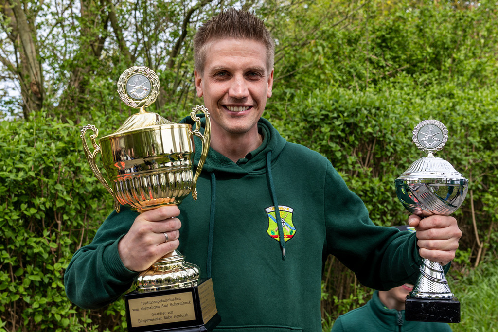 top-top.de 260412-100 | Foto, Video, Fotografie, Videografie, Fotobox, DJ, Discjockey, Musik, Musikbox, Veranstaltung, Photobooth, Amazon, Ebay, Buchtipp, Bestseller, Autor, Verlag, Buch, Wesel, Hamminkeln, NRW, Dinslaken, Rees, Drohne, Hochzeit, Party, Fotobox, Wesel, Fotograf