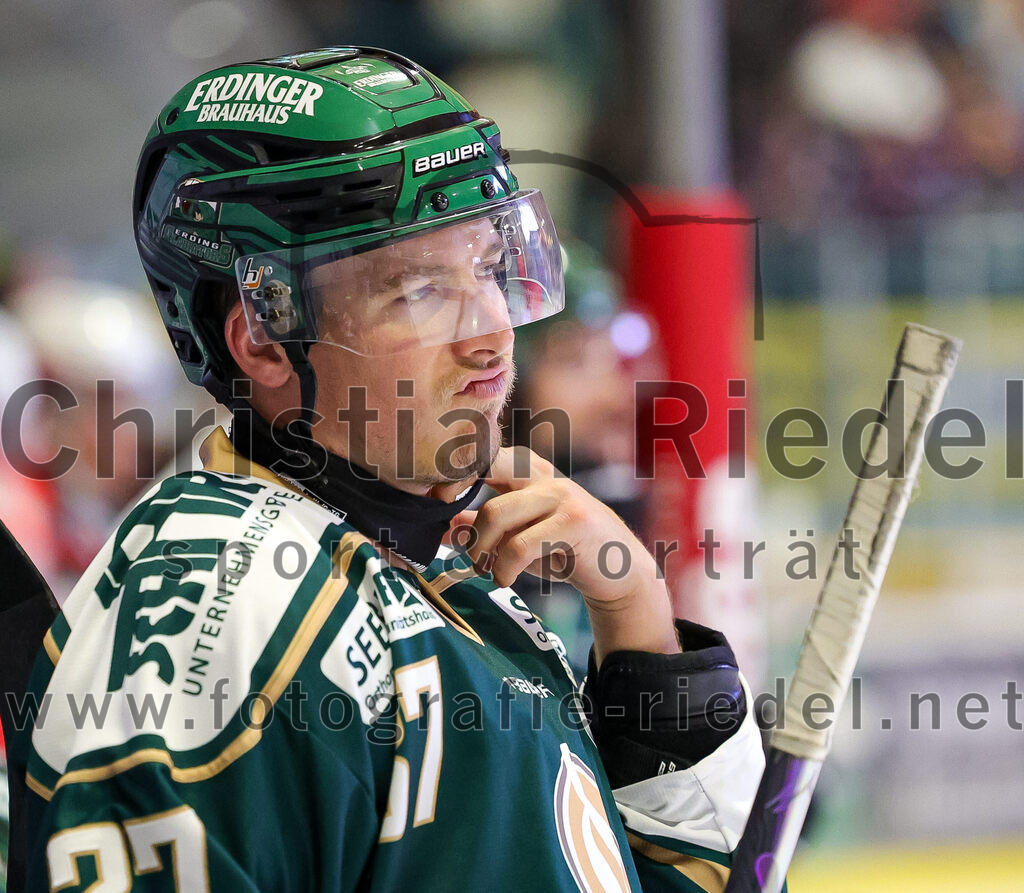 2025-09-12_130_TSV_Erding_gegen_EV_Landshut | Erding, Deutschland, 12.09.2025:Eishockey, Oberliga Süd 2025 / 2026, Testspiel, TSV Erding gegen EV Landshut, Endergebnis: 4:6Thomas Matheson (Erding Gladiators, #37)Foto: Christian Riedel / fotografie-riedel.net