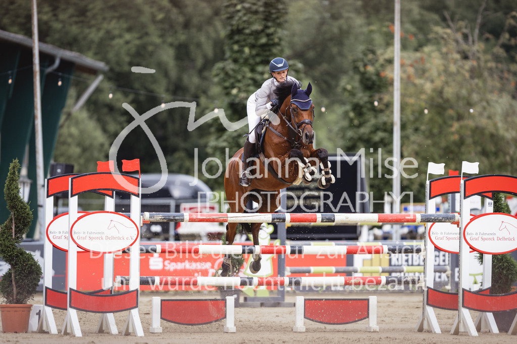 230824_Delbrueck_AmateurM2-229 | Deine schönsten Turniermomente als professionelle Fotos! Entdecke hochwertige Pferdesport-Fotografie im Online-Shop. Jetzt Fotos finden & bestellen!
