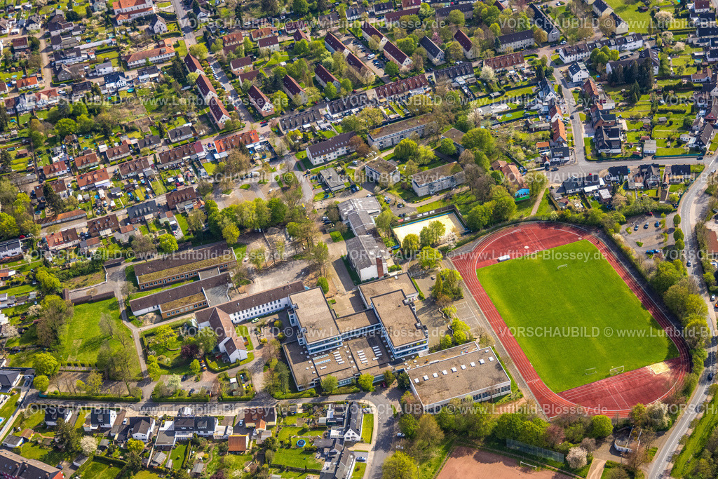 Boenen230404876 | Luftbild, Schulzentrum, Marie-Curie-Gymnasium, Humboldt-Realschule, Sportplatz, Westerbönen, Bönen, Ruhrgebiet, Nordrhein-Westfalen, Deutschland