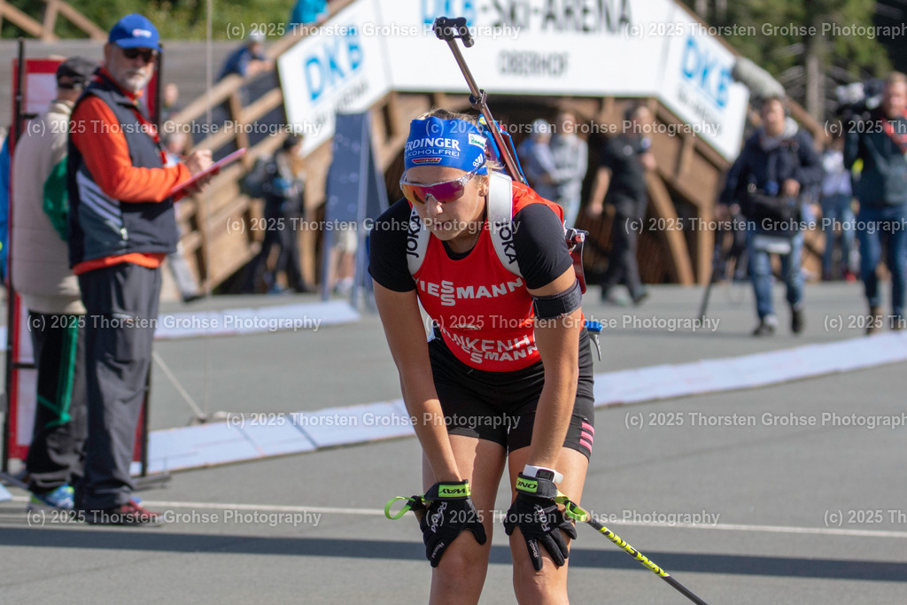 Deutsche Meisterschaften Biathlon 2018 | Deutsche Meisterschaften Biathlon 2018, Massenstart Frauen am 15.09.2018 in der DKB SKI ARENA in Oberhof, (Deutschland)

Bild: Franziska Preuss vom SC Haag / Zoll (3) - Realisiert mit Pictrs.com