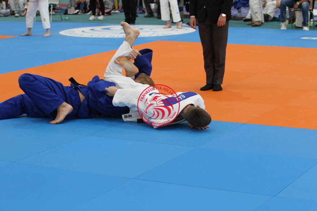 JT6F9226 | Fotos vom Adler Cup - Pictures from Adler Cup

Hier findet Ihr alle Eindrücke und großen Momente der Adler Cup Wochenenden. Here you will find all impressions and great moments of the Adler Cup weekends. - Realisiert mit Pictrs.com