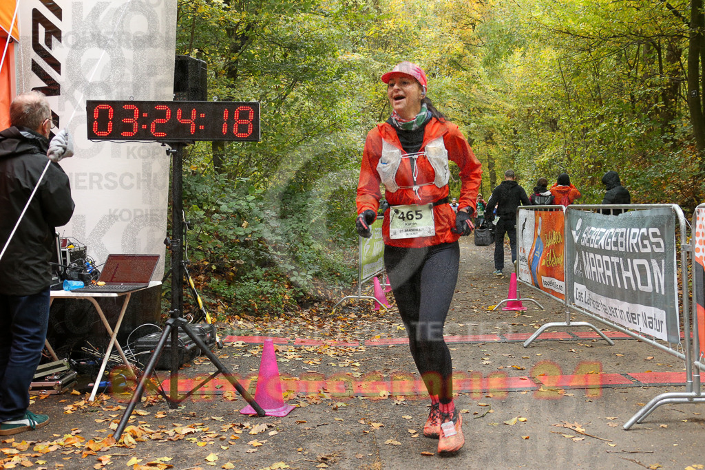 251026_1325_EX1_3455 | Sportfotografie im Rhein-Sieg Kreis, Köln, Bonn, NRW, Rheinland Pfalz, Hessen, etc. Unser Tätigkeitsfeld umfasst den Laufsport vom Volkslauf über den Marathon, Duathlon, Triathon bis zum Ultralauf wie Kölnpfad Ultra oder Schindertrail.