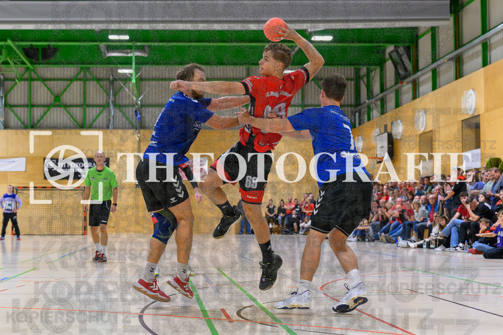 GER, SG Maulburg/Steinen - HSV Schopfheim, Handball, Landesliga, 4. Spieltag, Saison 2023/2024, 14.10.2023 | Ole Anton Holzkamp (SG Maulburg/Steinen, #69) am Ball.

GER, SG Maulburg/Steinen - HSV Schopfheim, Handball, Landesliga, 4. Spieltag, Saison 2023/2024, 14.10.2023

Foto: TH Fotografie/Thomas Hess