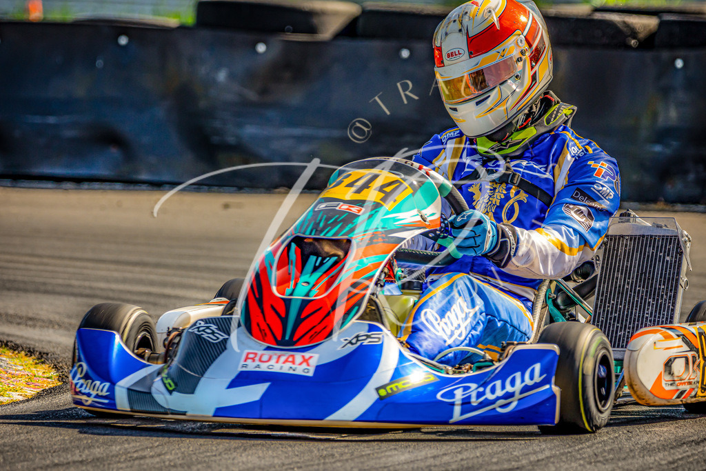 3D67B161-520D-49EE-96F5-97203B5D898A | traudl_s_fotos