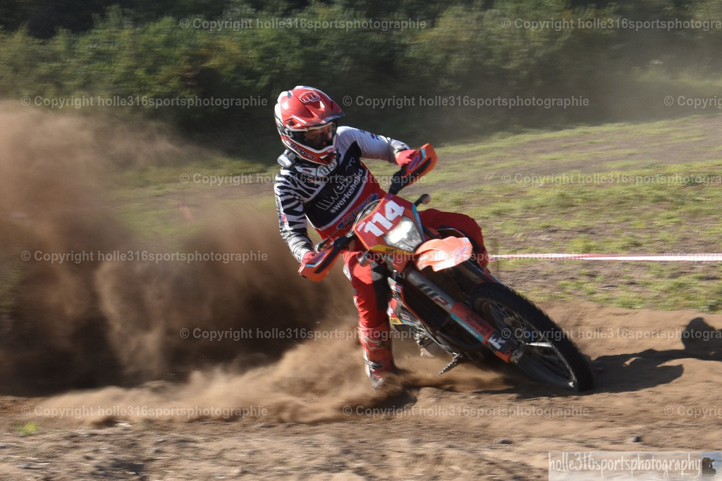 DSC_0338 | Sportfotografie , Motorsport, Motoross, Reitsport, Mointainbike, Enduro,
Landschaft , Outdoor, Eventfotografie, Landschaft, Bilder online bestellen - Realisiert mit Pictrs.com