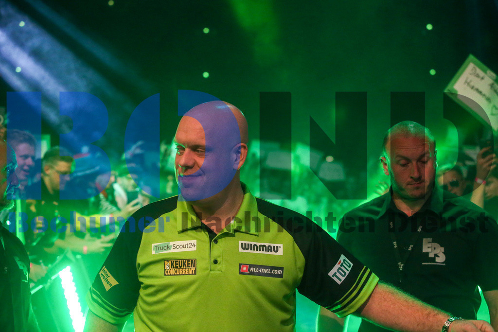  29.10.2023 - 
 | Sebastian Sendlak / Bochumer Nachrichtendienst (BOND) - PDC European Darts Championship: Viertelfinale {Persons shown} - Realisiert mit Pictrs.com