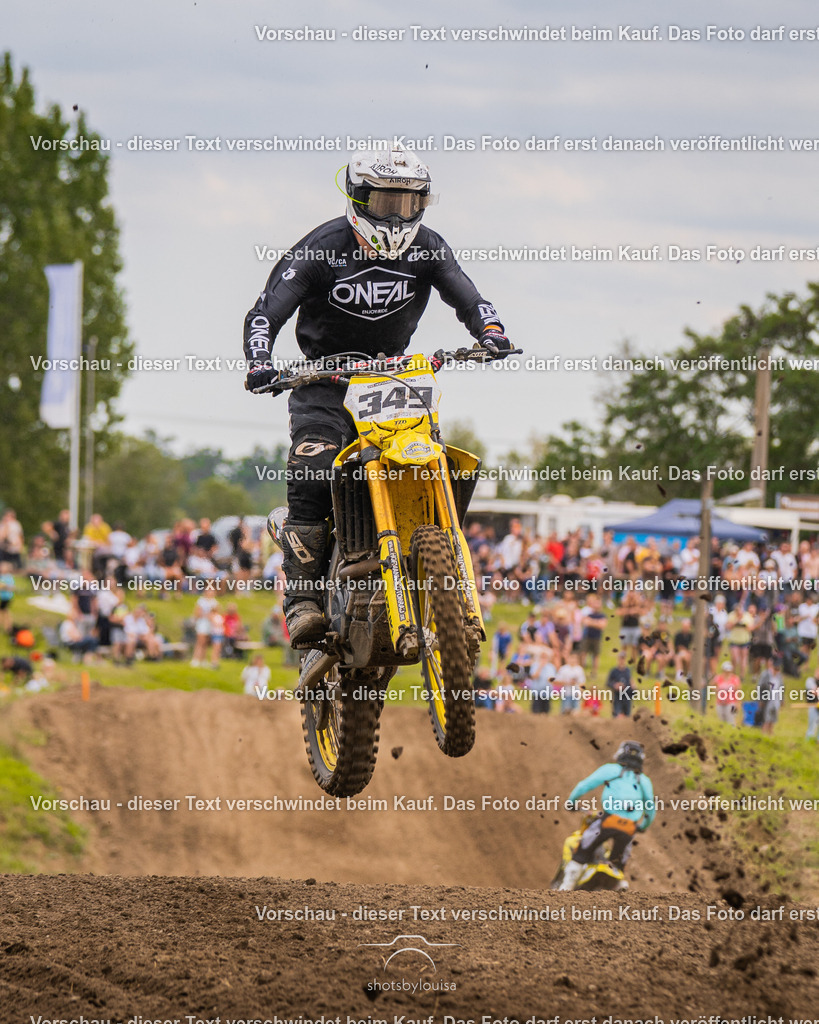 09_21_LM_Schenkenhorst-2199 | Sportfotografin aus Berlin-Brandenburg mit Fokus auf Motocross. Ich halte deine sportliche Leistung und echte Emotionen auf und neben der Strecke professionell fest. Entdecke die Fotos von deinem Rennen und bestelle sie direkt hier im Shop.