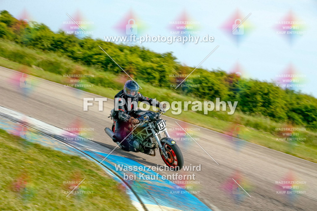 _MOT0748 | Hier findet Ihr Bilder von Touristenfahrten auf der Nürburgring Nordschleife oder von anderen Veranstaltungen die ich besucht habe. Viel Spass beim Durch Schauen 