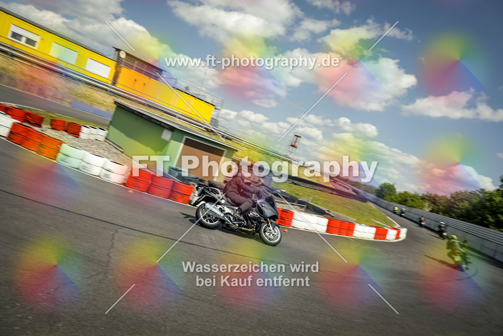 OBK_Mai_Volker_Adam-10899 | Hier findet Ihr Bilder von Touristenfahrten auf der Nürburgring Nordschleife oder von anderen Veranstaltungen die ich besucht habe. Viel Spass beim Durch Schauen 