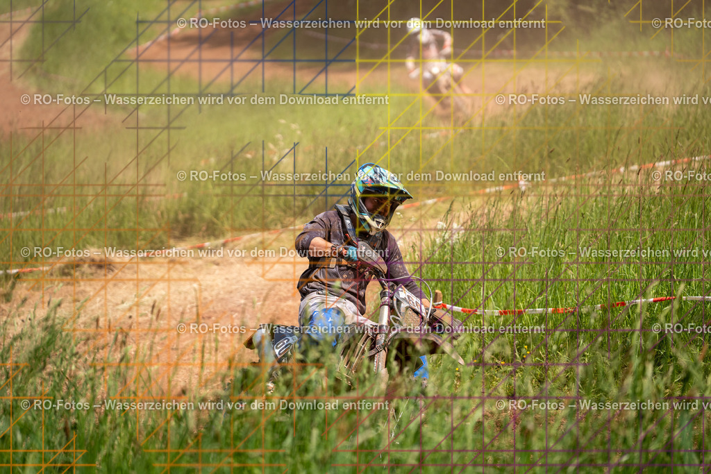 Wolfshausen 5 Lauf -463 | Sportfotografie von RO-Fotos: Motorsport, Motocross, Enduro, Laufveranstaltungen und Triathlon. Professionelle Fotos von Sportlern und Events. - Realisiert mit Pictrs.com