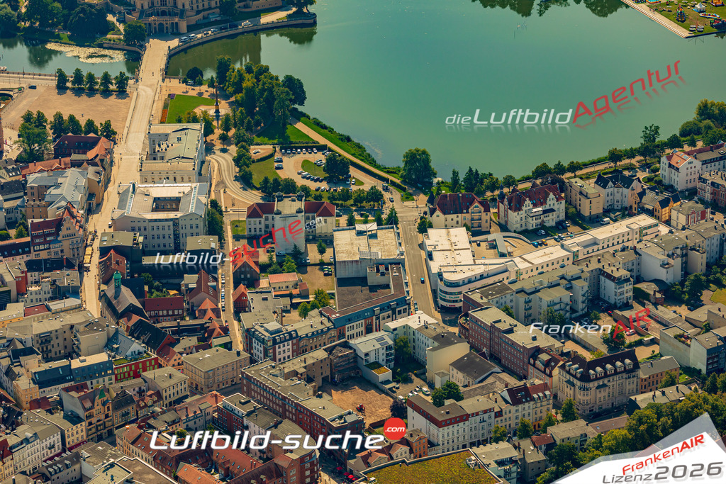 Luftbild Vs Google Maps  Schweriner Altstadt  Schwerin -Das Luftbild wurde 2025 vom UL-Flugzeug heraus erstellt ( keine Drohnenluftbilder ) - Hochauflösende Luftaufnahme -Nicht vergleichbar mit Google Maps oder Satelittenbilder- Die Geschenkidee !Mit Lizenz und Bildrechte bestellbar