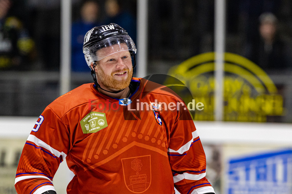 EC Peiting gegen SC Riessersee | Benefizspiel für Bad Bayersoien, EC Peiting gegen SC Riessersee,
,
2023-10-24 in Peiting (Eisstadion)

Copyright: WolfgangxLindner foto-lindner.de