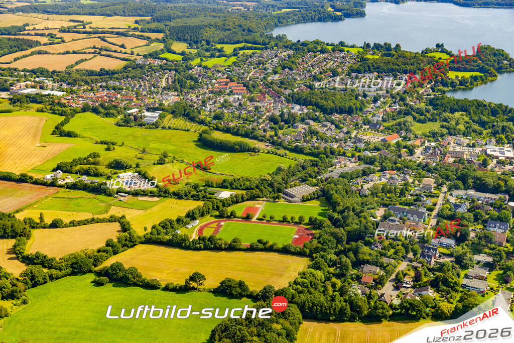 Luftbild Malente - Die Luftaufnahme wurde 2025 vom UL-Flugzeug heraus erstellt ( keine Drohne ) - Hochauflösende Luftaufnahme - für professionelle Ausdrucke geeignet. Die Geschenkidee !Hier alle&nbsp;Infos zur Lizenzierung der LuftaufnahmeWir fliegen auch dieses Jahr wieder in Ihre Region um Luftbilder zu erstellen.- Luftbild anfragen