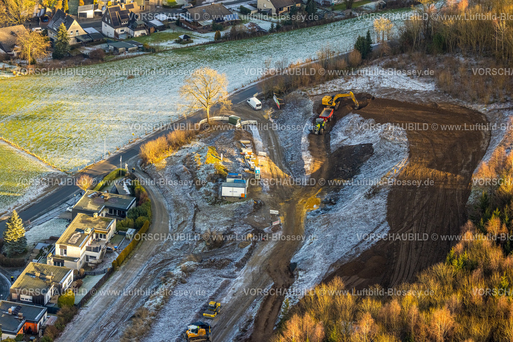 Meschede260104261 | Luftbild, Baustelle und geplantes Neubaugebiet Sündelt-Wald, Baufahrzeuge, Meschede-Stadt, Meschede, Sauerland, Nordrhein-Westfalen, Deutschland