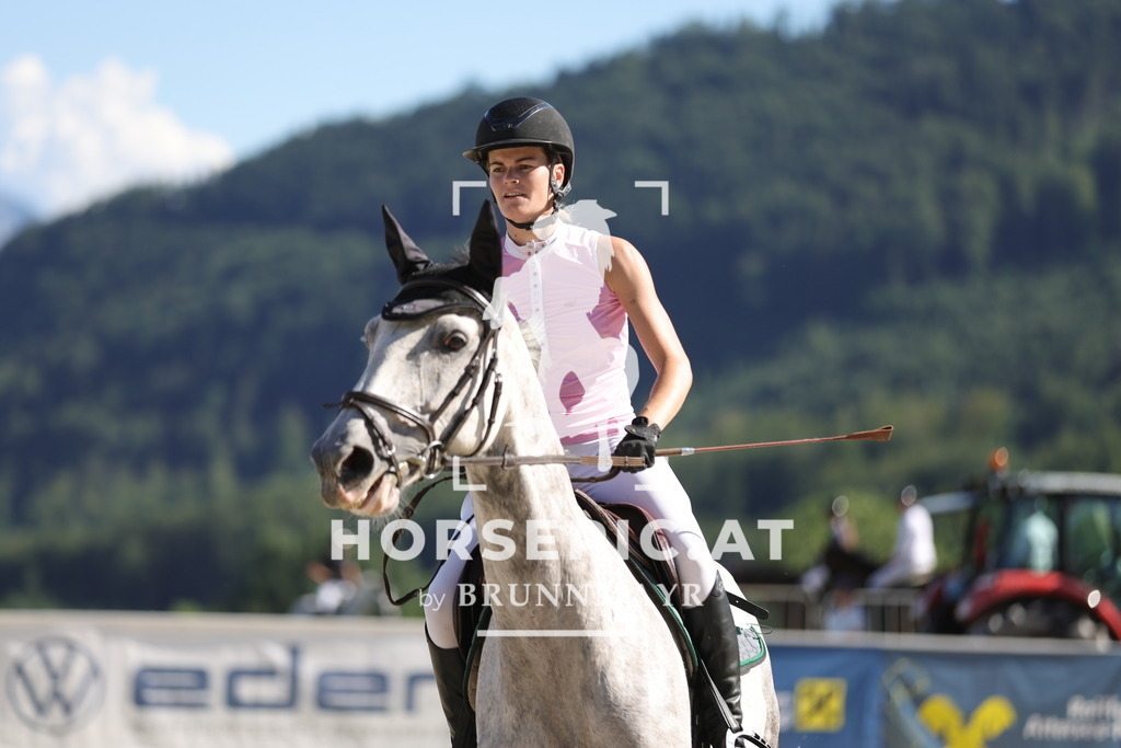 0P6A4309 | Willkommen bei Brunnmayr - Design & Fotografie – Ihrem Spezialisten für Reitturniere und Pferdeveranstaltungen in Oberösterreich, Salzburg und Bayern! Seit über 17 Jahren sind wir leidenschaftlich dabei.