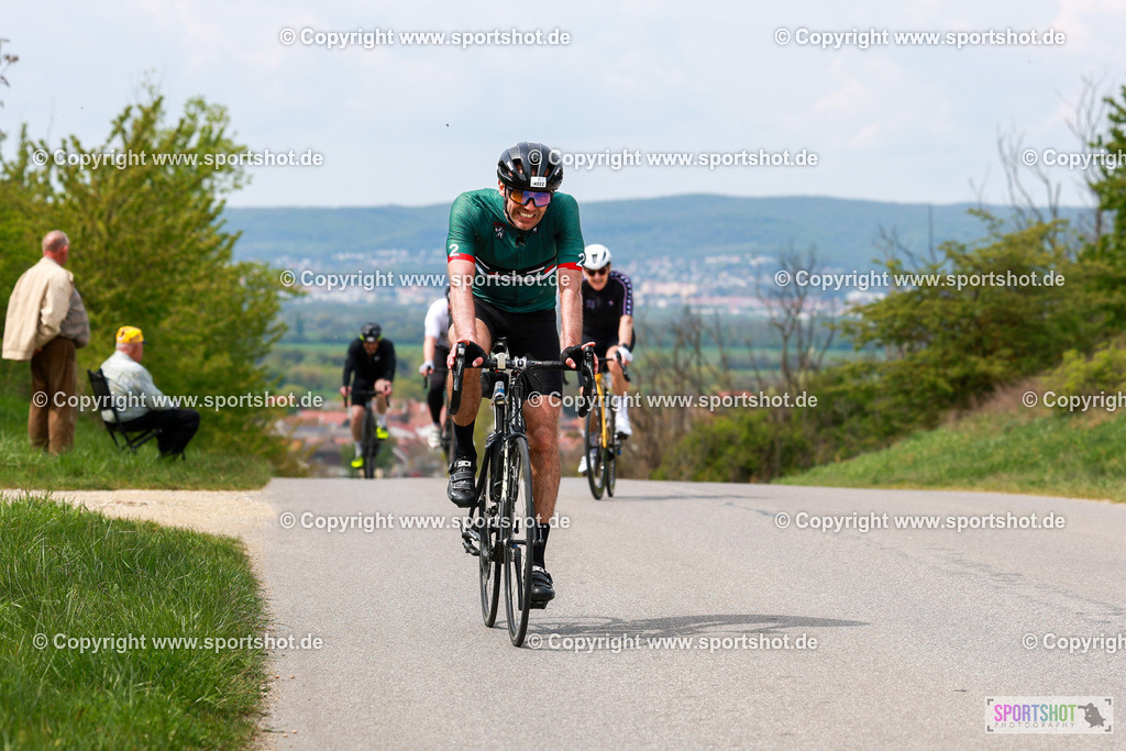 517_AR6_1460 | Neusiedlersee Radmarathon 2026@sportshot_your_pictrs #yourpictures#roadtowm2029 #nrm #neusiedlerseeradmarathon #neusiedlersee #neusiedlerseetourismus #burgenland #mörbisch #nrm26 #burgenlandtourismus #voglundco #poweredbyburgenlandtourismus #radsport #rad #marathon #ucigranfondo #visitburgenland #ucigranfondoworldseries