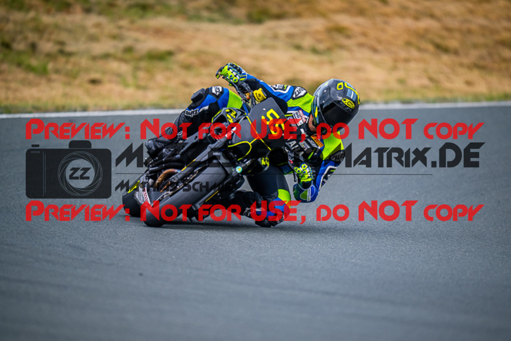 MaZZes_FotoMatrix_220723_1444 | TWIN