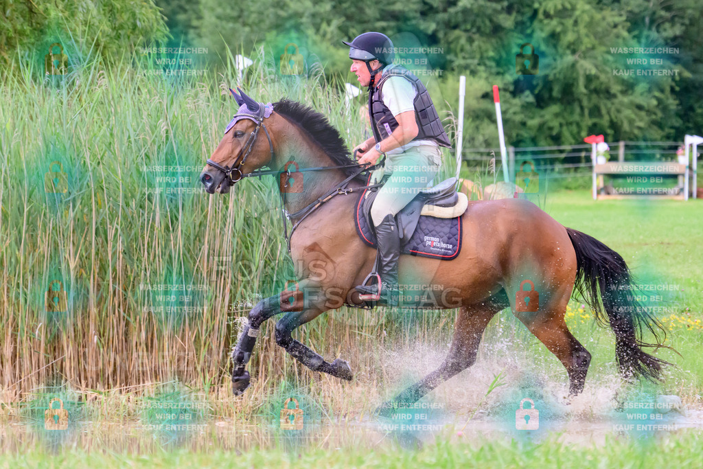 18072026-Schwaiganger-Prfg06-0268 | Fokus Hufschlag Fotografie - Realisiert mit Pictrs.com