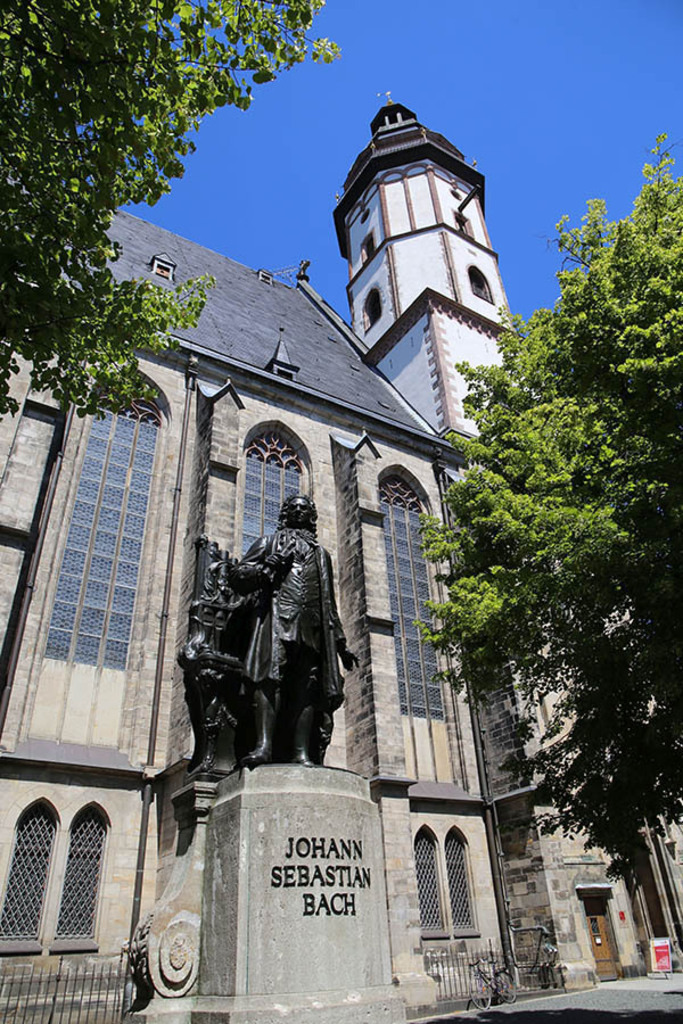 Foto: Leipzig - Thomaskirche | Das Team hinter BILDLEXIKON LEIPZIG bündelt historische wie aktuelle Informationen über die Stadt Leipzig in Text und Bild auf einer Plattform und stellt diese der interessierten Öffentlichkeit zur Verfügung.