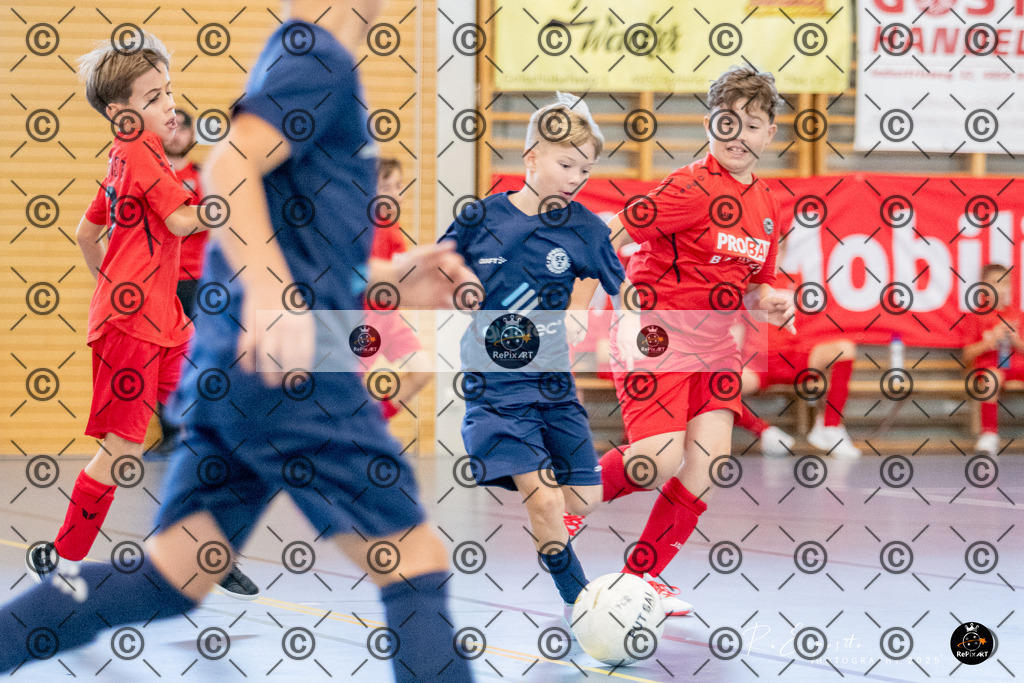 20251122_FCR-Hallenturnier-E_1_006-39 | Sport und Naturfotografie von Roberto Esposito zeigt echte Momente Bewegung und die Schönheit der Natur. Ausdrucksstarke Bilder schaffen Emotionen.