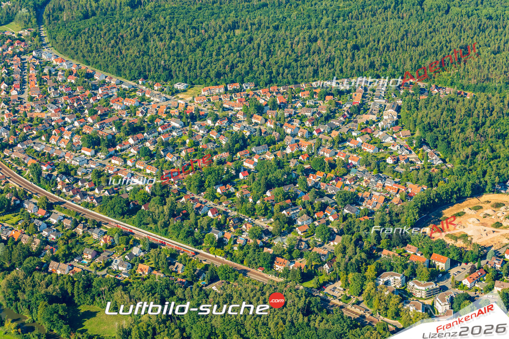 Schrägluftbild  Katzwang  Nürnberg - Das Luftbild wurde 2025 vom UL-Flugzeug heraus erstellt ( keine Drohne ) - Hochauflösende Luftaufnahme -Nicht vergleichbar mit Google Maps oder Satelittenbilder- Die Geschenkidee !Mit Lizenz und Bildrechte bestellbar