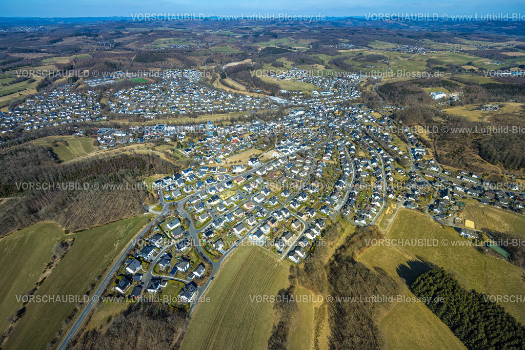 Wenden250307101 | Luftbild, , Übersicht Wohngebiet Ortsansicht Wenden, Wiesen und Felder mit Fernsicht, Wenden, Sauerland, Nordrhein-Westfalen, Deutschland