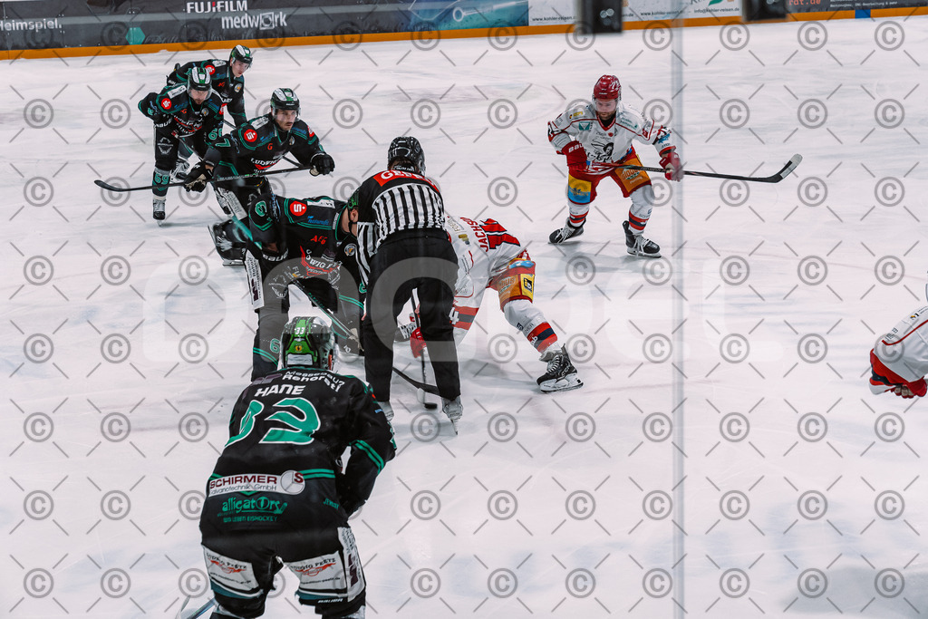 Alligators_vs_Deggendorf_30_11_2025-046 | Höchstadt Alligators Fotogalerie: Eishockey-Action aus Franken. Professionelle Spielfotos, Portraits & Stadionbilder zum Download. Jetzt entdecken! - Realisiert mit Pictrs.com