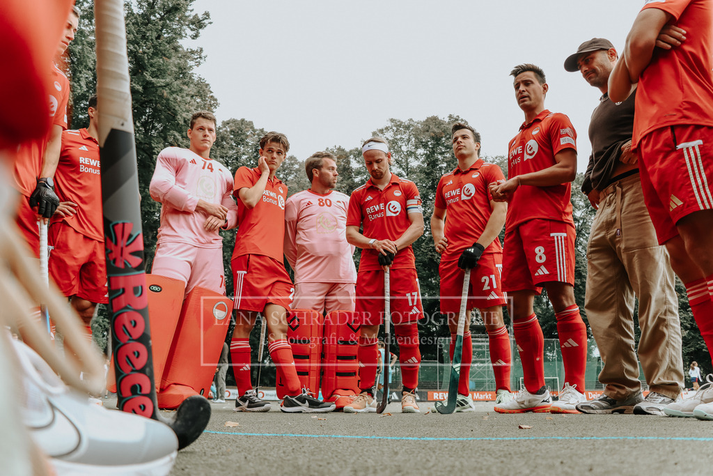 Herren_Bundesliga_02_F_RWK-UHC_21.09.25_Köln (455 von 471) | lanaschraderfotografie - Realisiert mit Pictrs.com