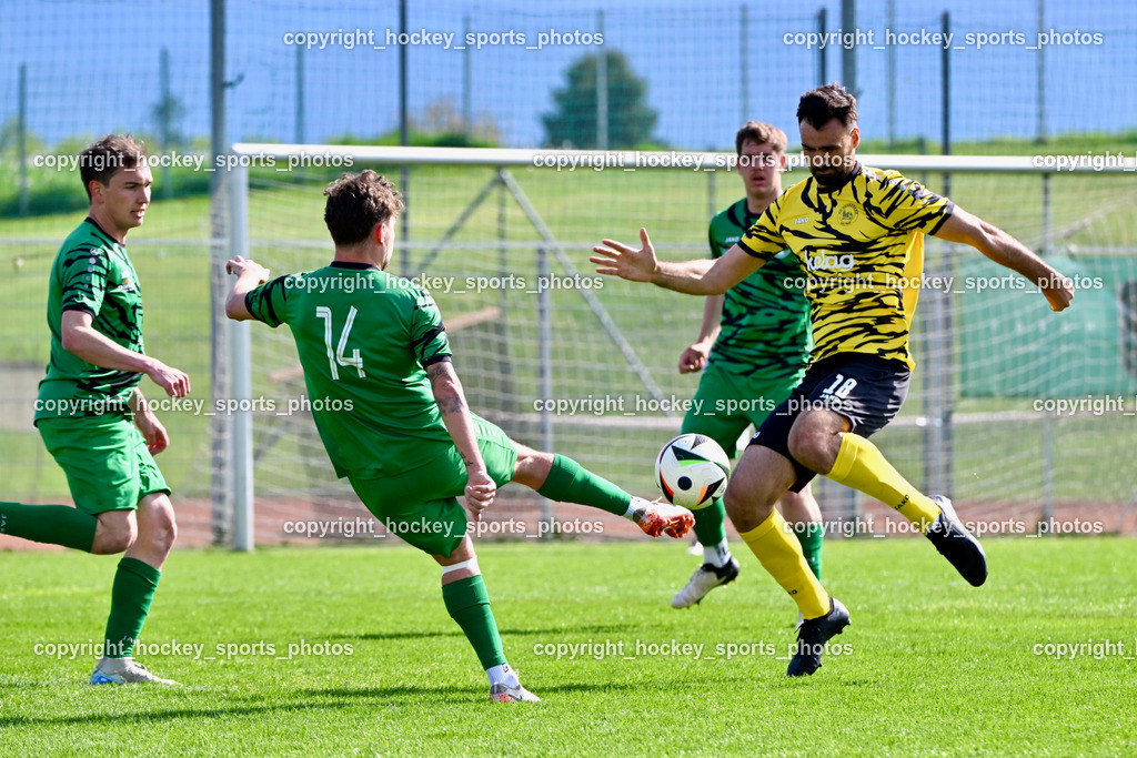 SC Landskron vs. FC Faakersee | #8 Philipp Gatti SC Landskron, #14 Daniel Arneitz SC Landskron, #18 Andreas Unterguggenberger FC Faakersee, SC Landskron vs. FC Faakersee, SC Landskron vs. FC Faakersee am 27.04.2025 in Villach (Sportanlage Landskron), Austria, (Photo by Bernd Stefan)