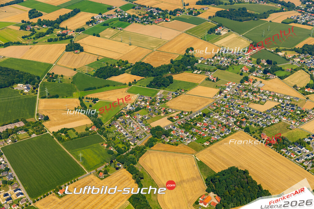 Luftaufnahme Herringhausen Herford - Die Luftaufnahme wurde 2025 vom UL-Flugzeug heraus erstellt ( ohne Drohne ) - Hochauflösende Luftaufnahme - für professionelle Ausdrucke geeignet. Die Geschenkidee !Mit Lizenz und Bildrechte bestellbar
