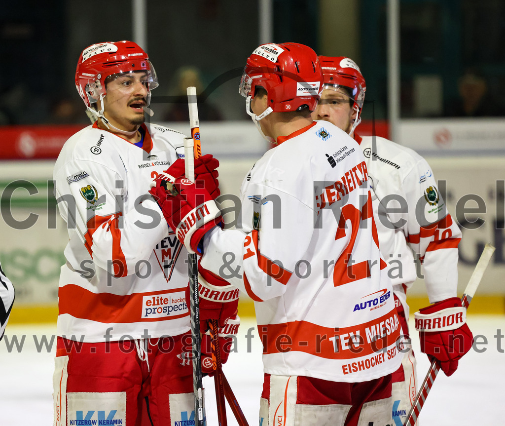 2023-03-10_128_TSV_Erding_gegen_TEV_Miesbach | Erding, Deutschland, 10.03.2023:
Eishockey, Bayernliga Playoffs 2022 / 2023, Halbfinale, TSV Erding gegen TEV Miesbach, Endergebnis: 2:0

Foto: Christian Riedel / fotografie-riedel.net