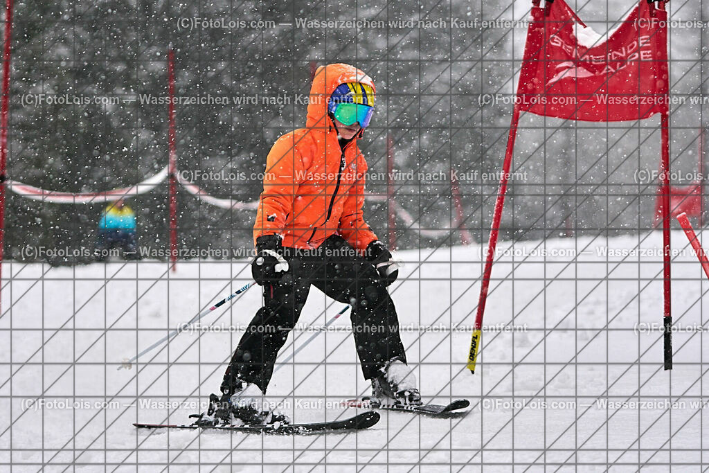 ALP0369_NeujahrsSchikurs_AbschlussRennen_Vorlaeufer | (C)FotoLois.com, Alois Spandl. NEUJAHRS-SCHIKURS Schischule Haginger, Gemeindealpe Mitterbach, Abschlußrennen, Sa 6. Januar 2024.