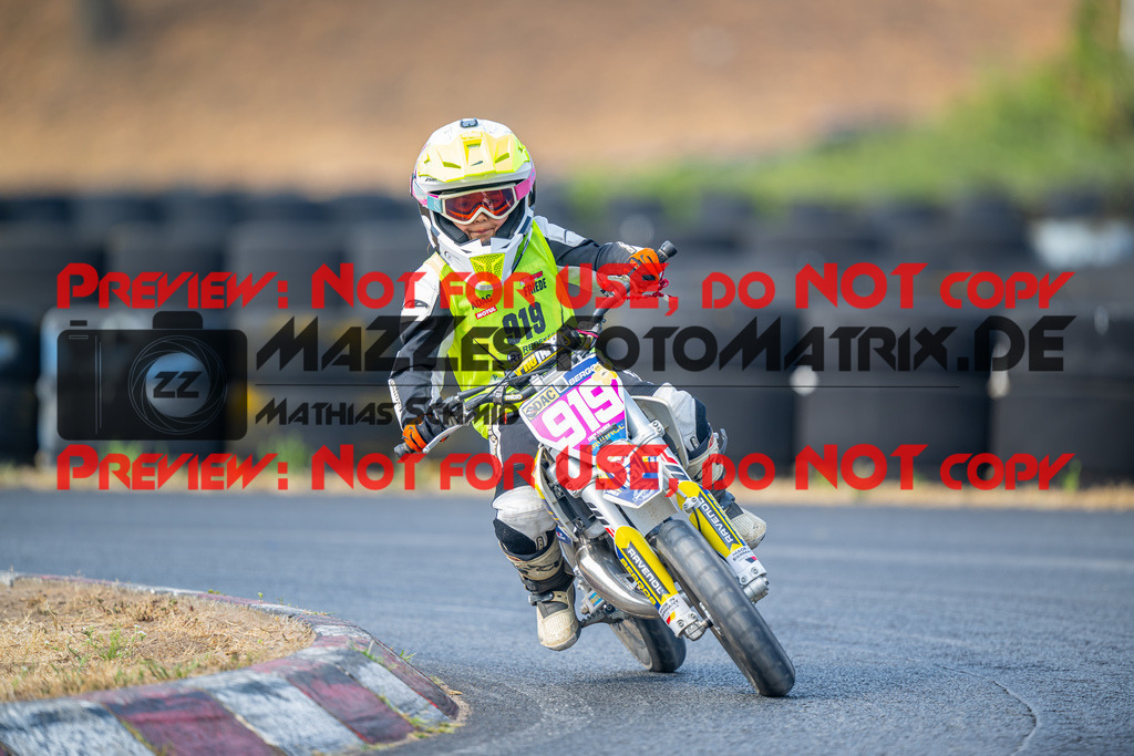 MaZZes-Fotomatrix-20260816-617003 | ROOKIES