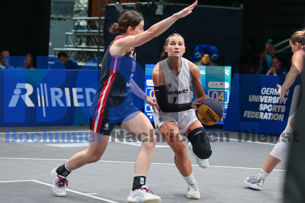 SES_RRG3x320250720-49 | bond - Realisiert mit Pictrs.com