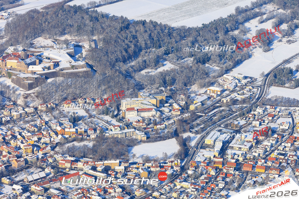Die Luftaufnahme der Stadt Kronach wurde vom UL-Flugzeug heraus erstellt ( keine Drohne )- hohe Auflösung für beste Qualität