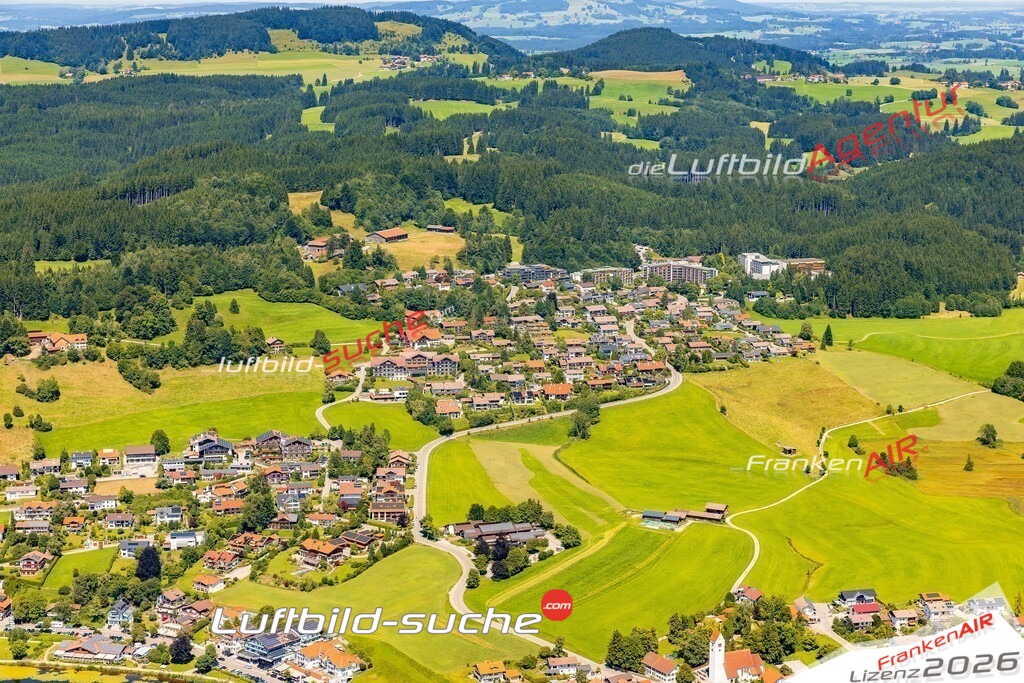 Klassische Luftaufnahme ohne Drohne zeigt:Hopfen am See bei Füssen - Die Luftbildaufnahme wurde 2025 vom UL-Flugzeug heraus erstellt ( keine Drohne ) - Hochauflösende Luftaufnahme -Nicht vergleichbar mit Google Maps oder Satelittenbilder- Die Geschenkidee !Mit Lizenz und Bildrechte bestellbar