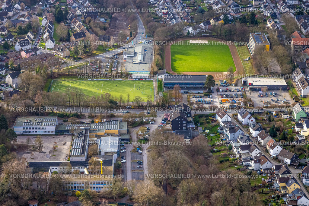 Hattingen251200426 | Luftbild, Althoffstadion Fußballstadion TuS Blankenstein mit Sporthalle Welper, Gesamtschule Hattingen-Welper, Welper, Hattingen, Ruhrgebiet, Nordrhein-Westfalen, Deutschland