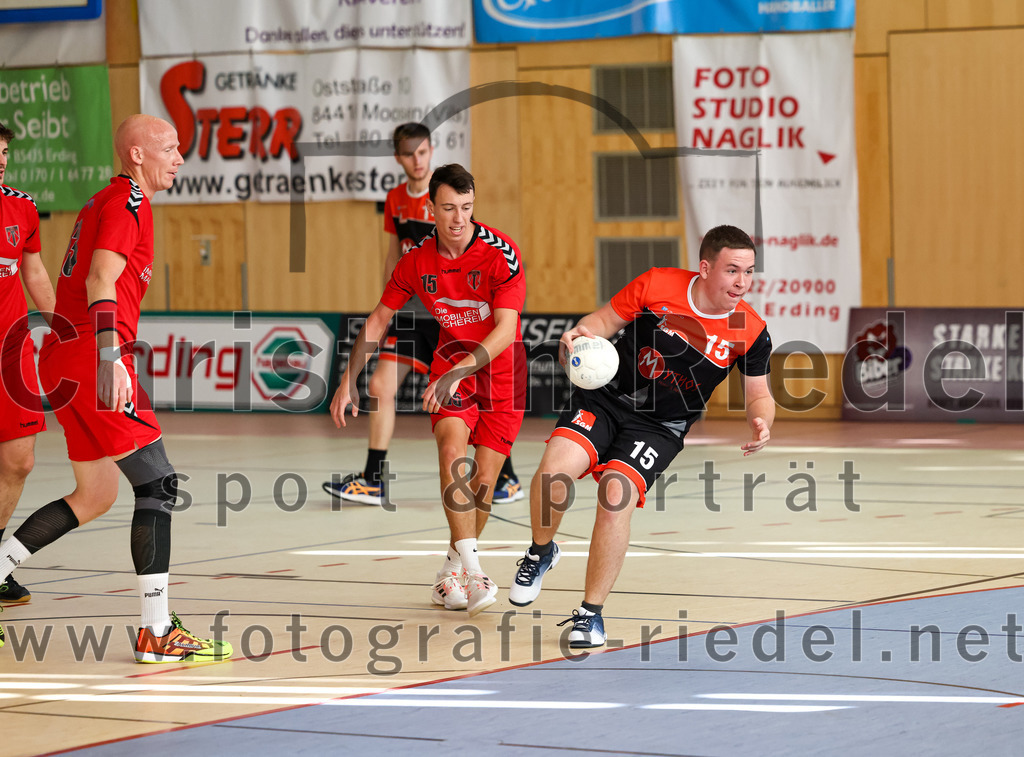2022-10-16_056_SpVgg_Altenerding_II_gegen_SG_Moosburg_II | Erding, Deutschland, 16.10.2022:
Handball, Bezirksklasse Männer 2022 / 2023, 2. Spieltag, SpVgg Altenerding II gegen SG Moosburg II, Endergebnis: 30:23

Foto: Christian Riedel / fotografie-riedel.net