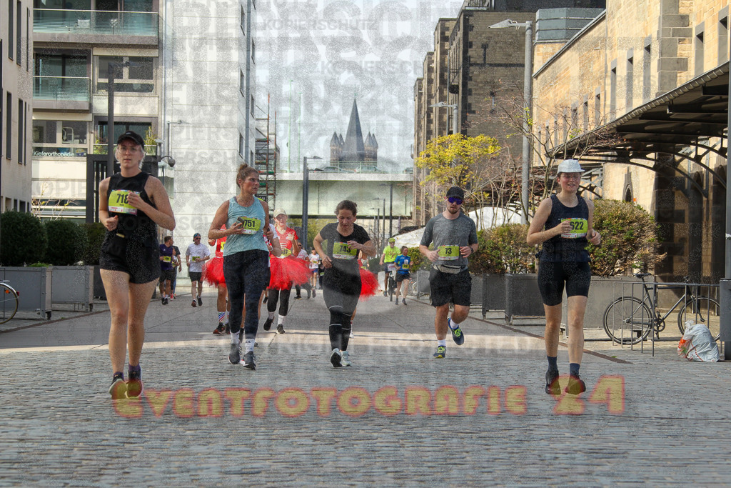 250920_1503_EV4_7985 | Sportfotografie im Rhein-Sieg Kreis, Köln, Bonn, NRW, Rheinland Pfalz, Hessen, etc. Unser Tätigkeitsfeld umfasst den Laufsport vom Volkslauf über den Marathon, Duathlon, Triathon bis zum Ultralauf wie Kölnpfad Ultra oder Schindertrail.