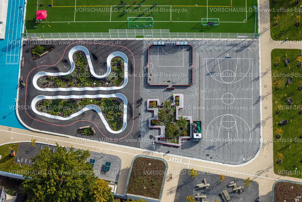 Moers241012924 | Luftbild, Sportpark Rheinpreußen, Skatebahn und und Rollschuhbahn, Mini Spielfelder, Rheinkamp-Meerbeck, Moers, Ruhrgebiet, Nordrhein-Westfalen, Deutschland