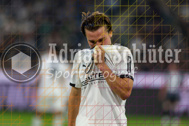 Borussia Mönchengladbach vs Eintracht Frankfurt - Bundesliga  | Mönchengladbach, Deutschland, 27.09.25:   Rocco Reitz (Borussia Mönchengladbach) ist enttäuscht waehrend des Spiels der Bundesliga zwischen Borussia Mönchengladbach vs Eintracht Frankfurt im Stadion im Borussia Park(Foto von Brauer-Fotoagentur / Adrian Schlueter)