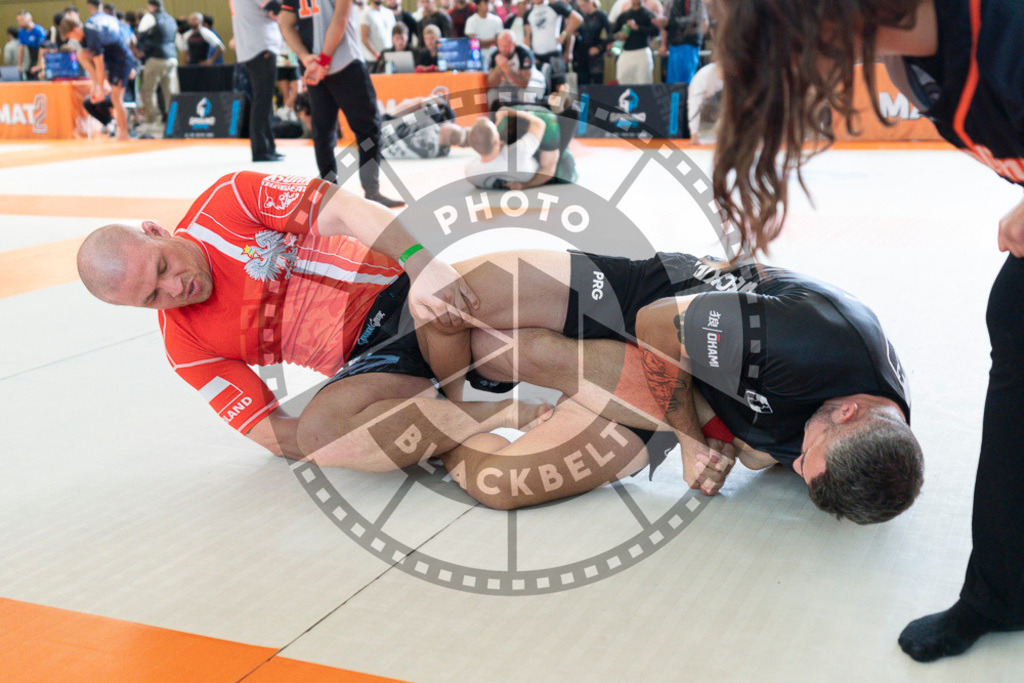 20240915PBB2794 | Athletes compete during the Grappling Industries’ grappling and Brazilian jiu-jitsu competition in Berlin, on September 15, 2024.