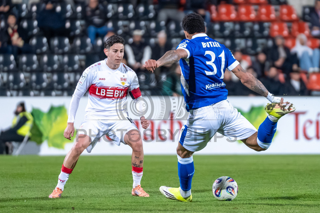 VfB Stuttgart II vs. FC Energie Cottbus, Fussball, 3.Liga, 27. Spieltag, Saison 2025/2026, 03.03.2026 | Großchance durch Justin Butler (FC Energie Cottbus, #31),VfB Stuttgart II vs. FC Energie Cottbus, Fussball, 3.Liga, 27. Spieltag, Saison 2025/2026, 03.03.2026Foto: photosbyphips/Philip Ziegler
