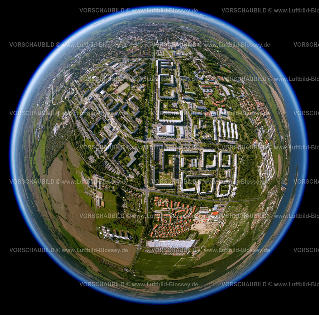 Greifswald12084001a | Plattenbauten im Südosten Greifwalds, Anklamer Straße,  Greifswald, Greifswalder Bodden, Mecklenburg-Vorpommern, Deutschland, Europa