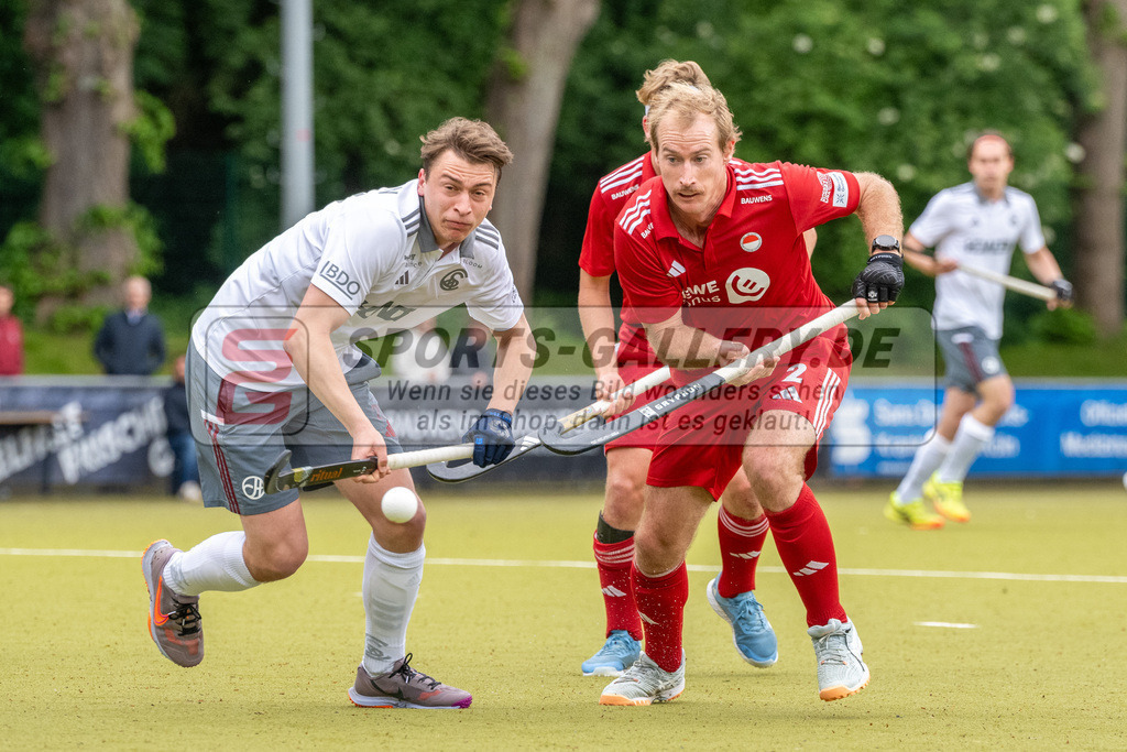SFE_20250504_0115 | Köln, Deutschland, 04.05.2025:  Hockey 1. Bundesliga Herren Rot-Weiss Köln - Münchener SC im KTHC Stadion Rot-Weiss Köln Tennis and Hockey Club am 04.05.2025 in Köln, Deutschland. (Foto von Stephan Fehrmann)Köln, Germany, 04.05.2025: Hockey 1. Bundesliga Herren Rot-Weiss Köln - Münchener SC in KTHC Stadion Rot-Weiss Köln Tennis and Hockey Club at 04.05.2025 in Köln, Deutschland. (Foto from Stephan Fehrmann)