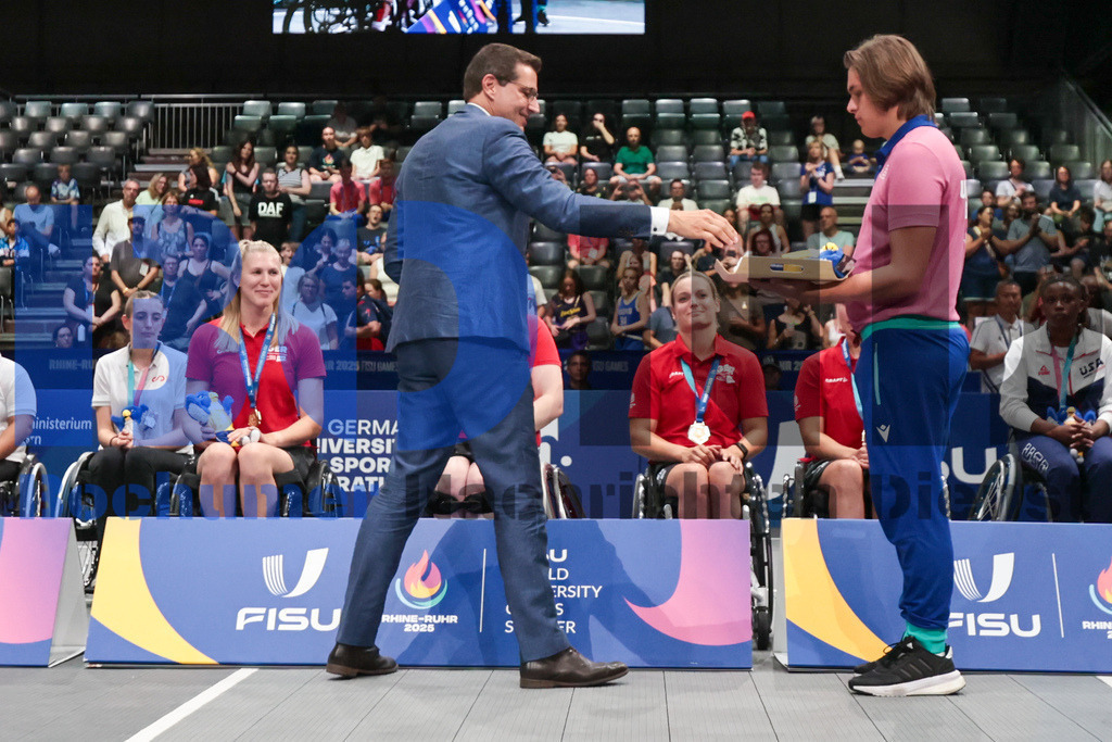 SES_RRG3x320250720-285 | bond - Realisiert mit Pictrs.com