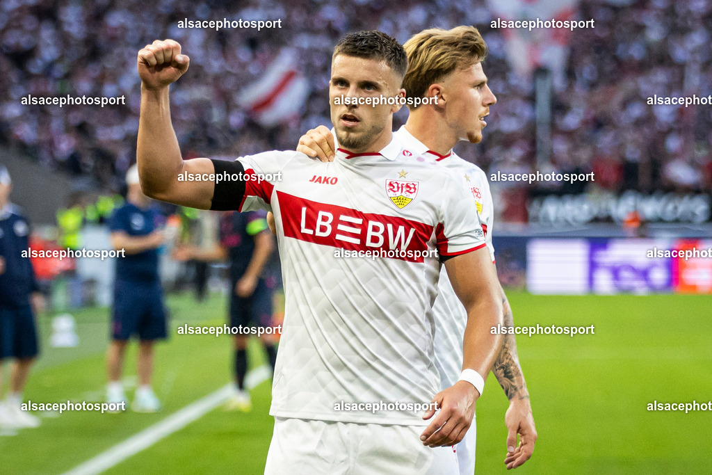 _B7A4898 | Stuttgart's Bosnian forward #09 Ermedin Demirovic celebrates scoring during the UEFA Champions League, League phase, football match between VfB Stuttgart and Viking in Stuttgart, southern Germany, on September 9, 2026. - Realisiert mit Pictrs.com